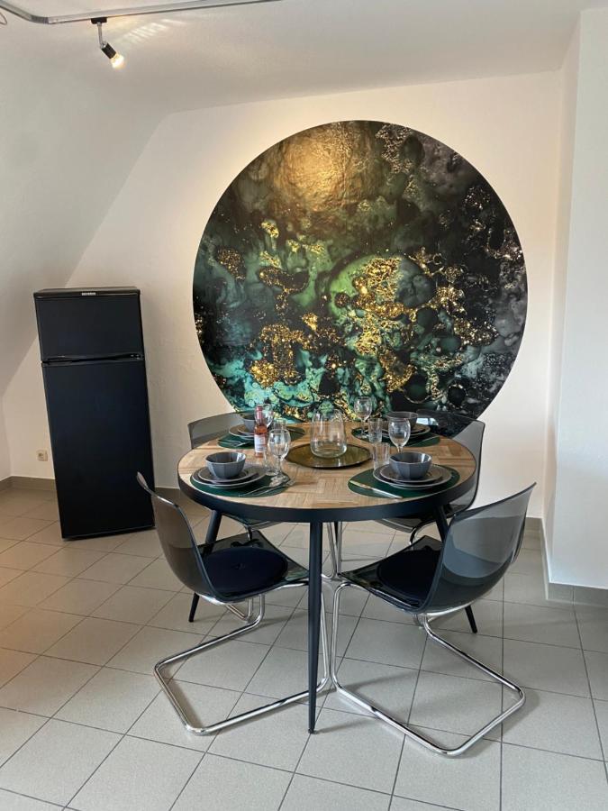 Bostel 1 - Modernes Dachgeschoss-Studio In Duisburg Meiderich, 4,7 Km Hbf, U-Bahn 250M, Flughafen Duesseldorf 28 Km, Landschaftspark 2,9 Km, 5 Gehminuten Von Herzklinik Entfernt 외부 사진